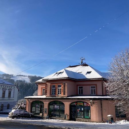 Penzion Breuer Hotel Jablonec nad Jizerou Exterior foto